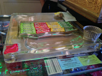 Wrigley's Check-Out Penny Tray