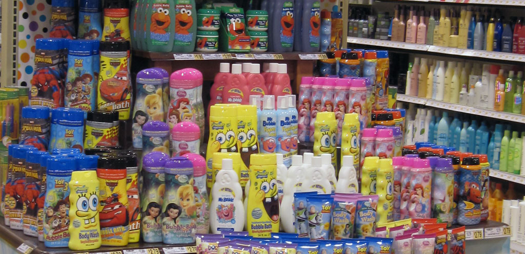 Creating Great Retail Displays - Point of Purchase International Network